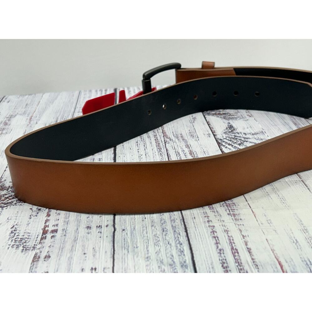 NWT Levi's Mens Tan & Black Metal Buckle Synthetic Leather Dress Belt Size 38-40 - Picture 2 of 7